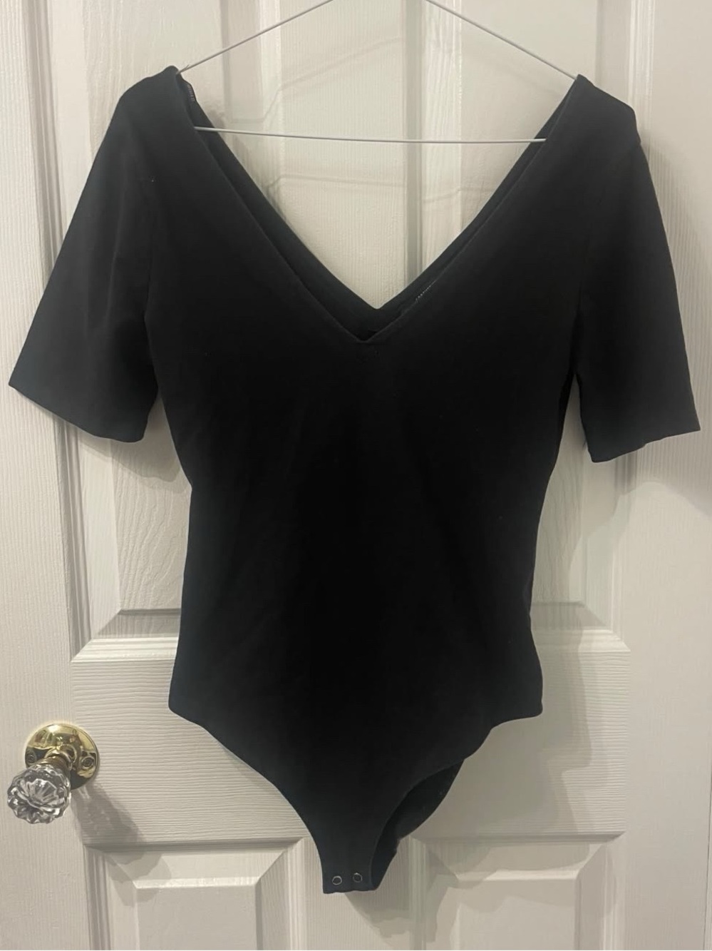 Forever 21 Black V-Neck Short Sleeve Bodysuit